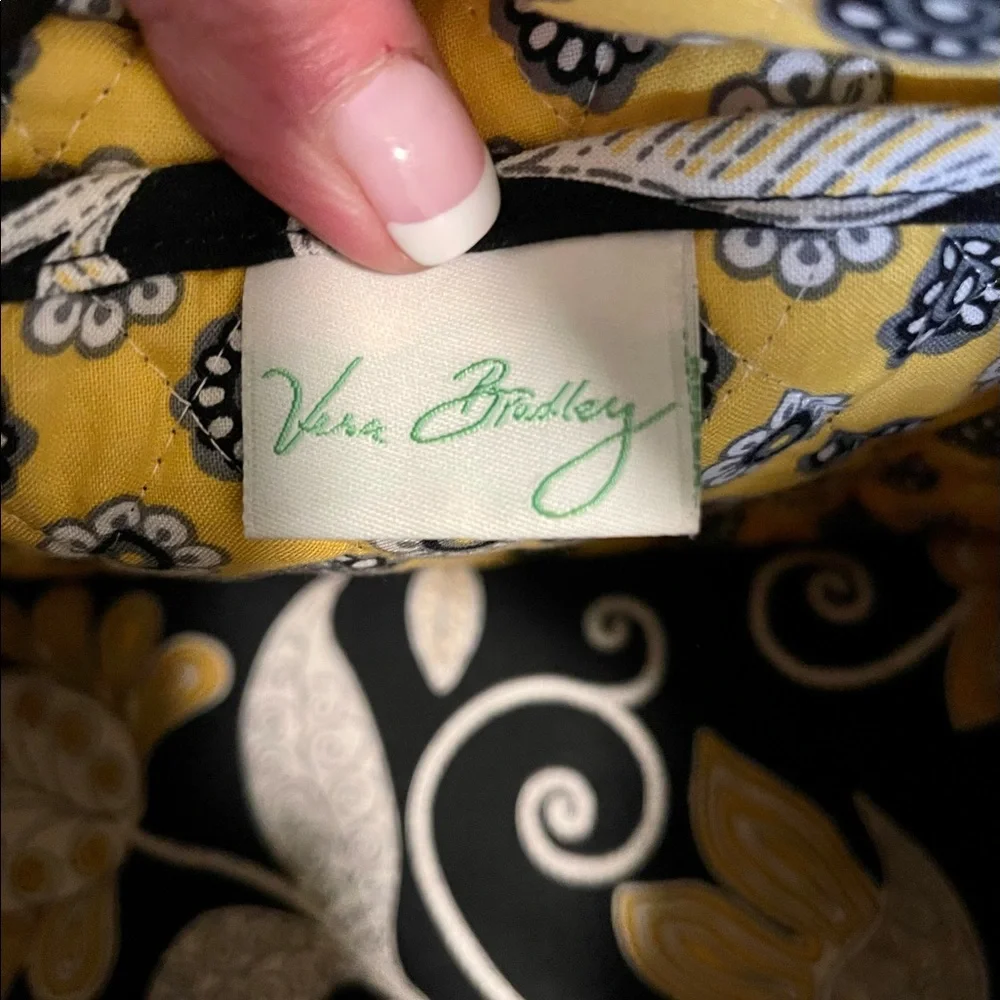 ❤️HOST PICK❤️…Vera Bradley Yellow Bird Shoulder Bag